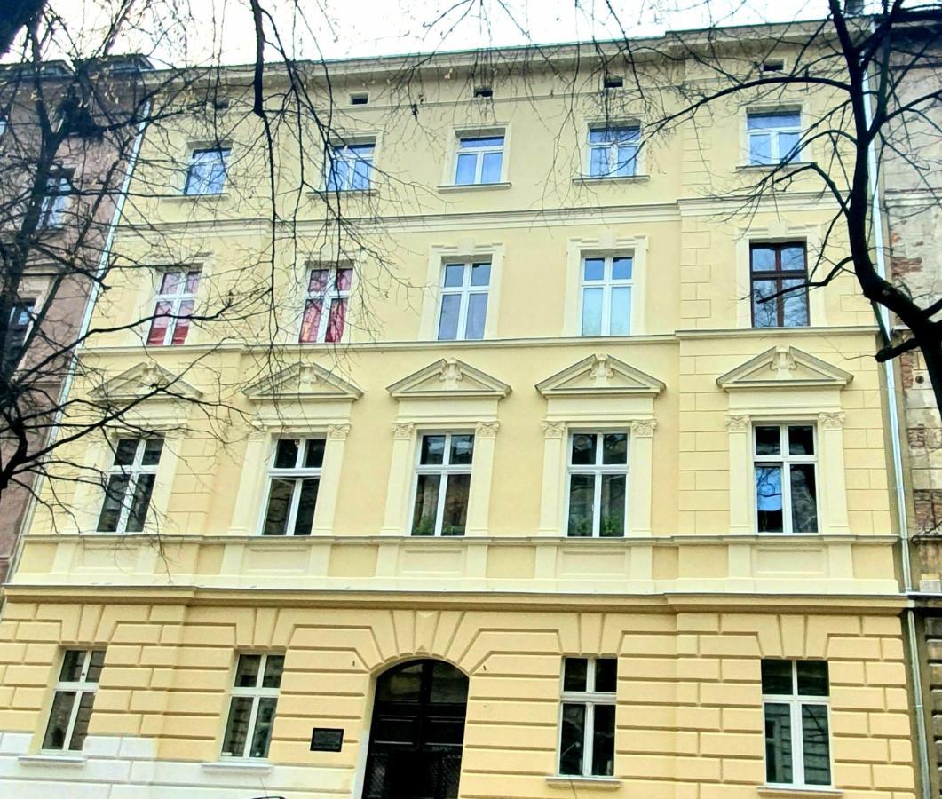 The Apartment In Strict City Center. Self Check-In Cracóvia Exterior foto